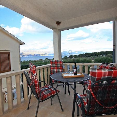 Apartment Petra Супетар Екстериор снимка