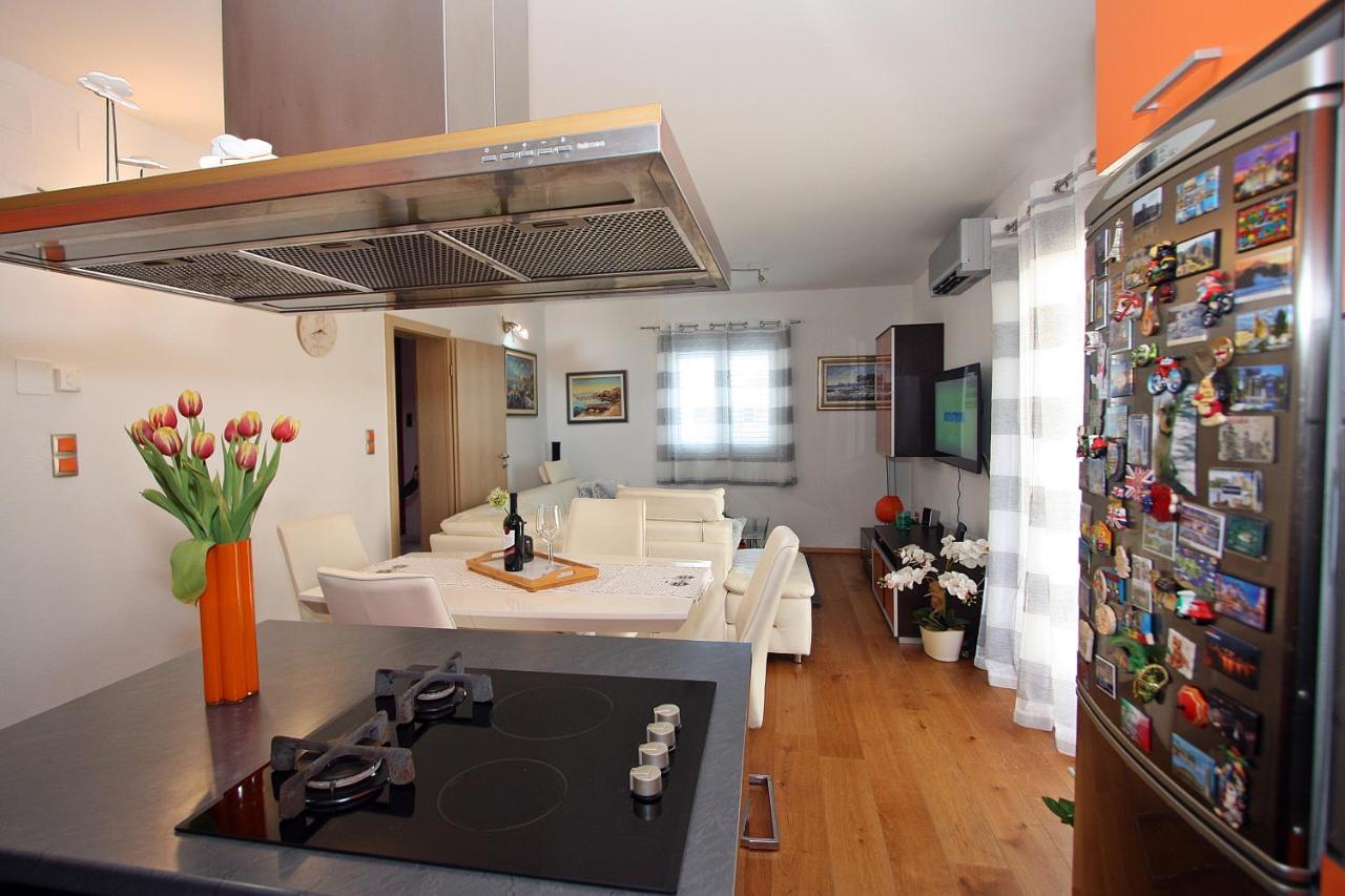 Apartment Petra Супетар Екстериор снимка