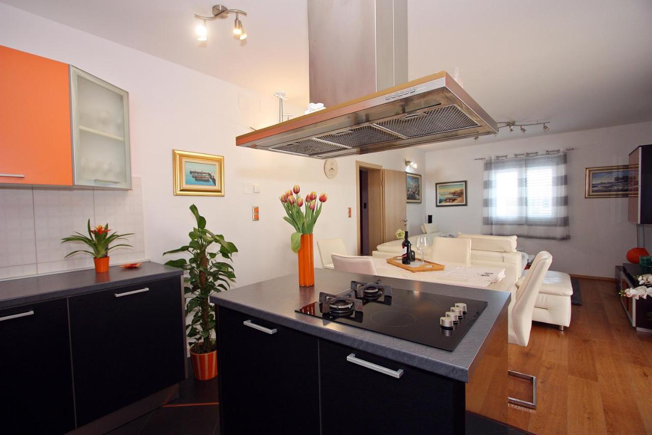 Apartment Petra Супетар Екстериор снимка