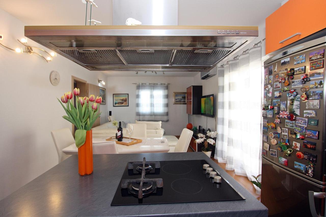 Apartment Petra Супетар Екстериор снимка
